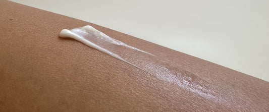 Warum deine Haut im Winter trockener wird – und wie du sie wieder in Balance bringst