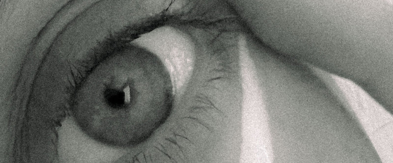 Das Geheimnis strahlender Augen: Was in einer guten Augencreme steckt