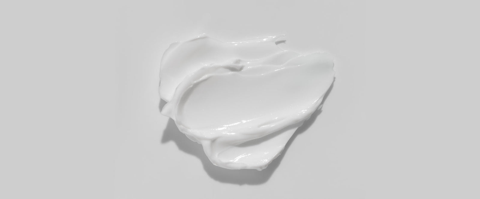Skincare Layering Reihenfolge – Reinigung, Serum, Creme und LIFT Öl von Dr. Tonar Cosmetics